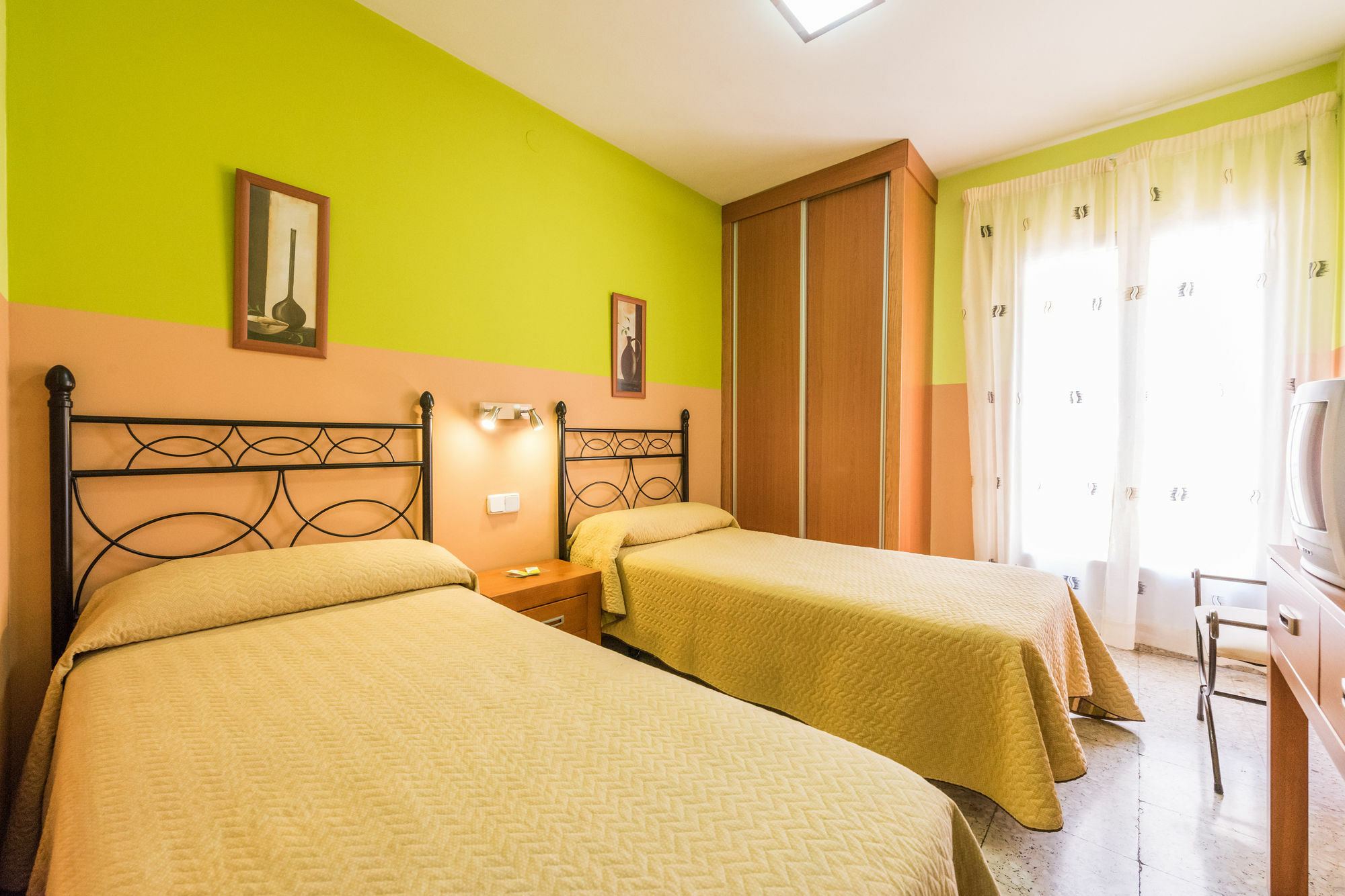 Hostal Arkanta 阿尔甘达·德尔·雷伊 外观 照片